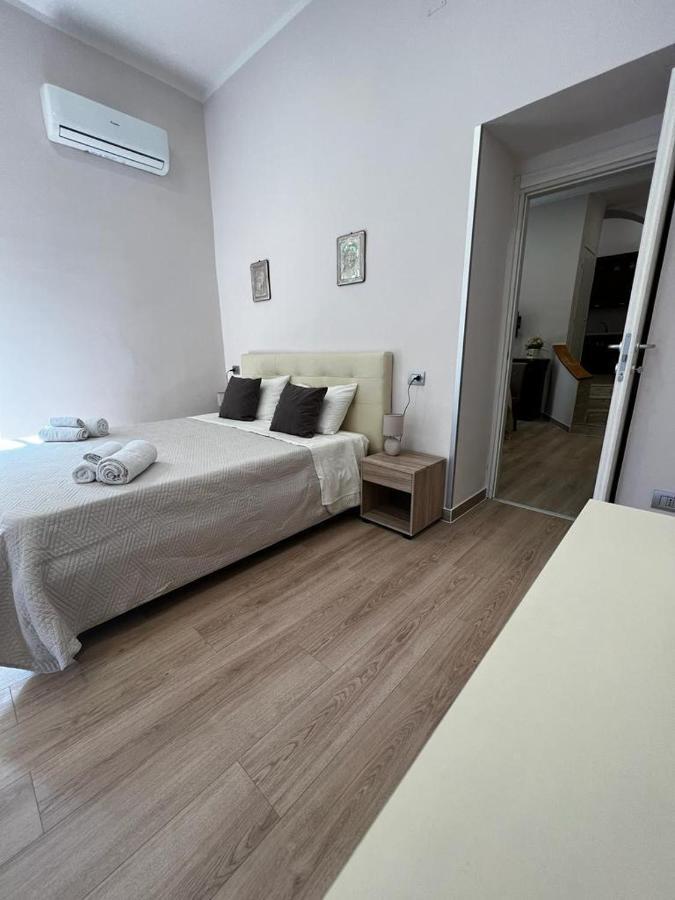 A Casa E Mamma' Apartment Наполи Екстериор снимка