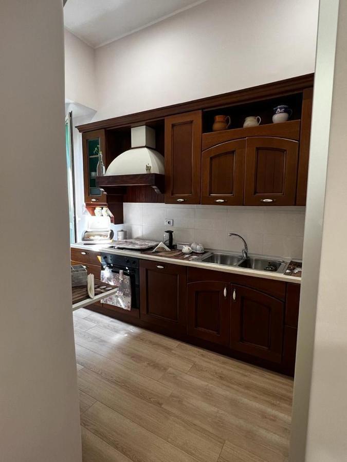 A Casa E Mamma' Apartment Наполи Екстериор снимка